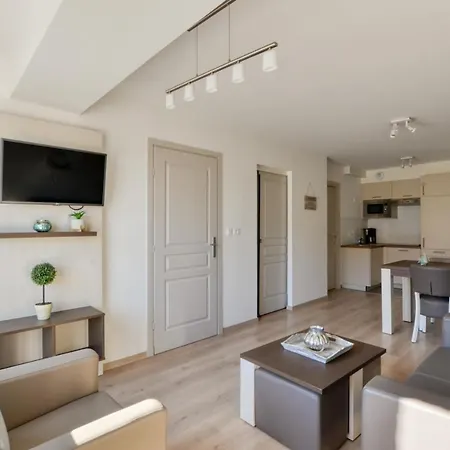 בית נופש For 4 People Without Balcony *